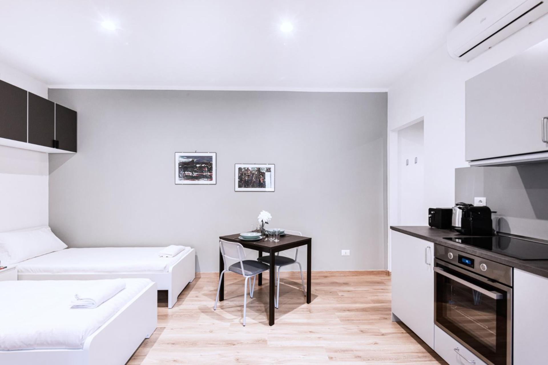 Easylife - Studio Con Balcone In Risorgimento Apartment Milan Exterior photo