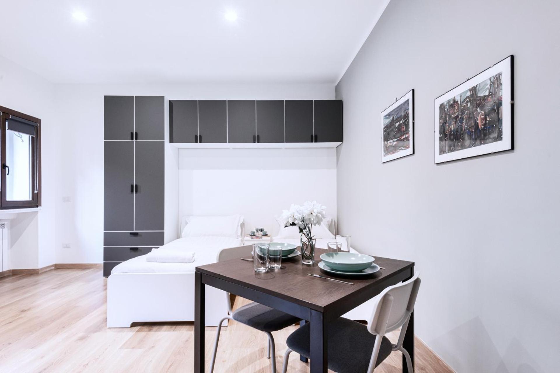 Easylife - Studio Con Balcone In Risorgimento Apartment Milan Exterior photo
