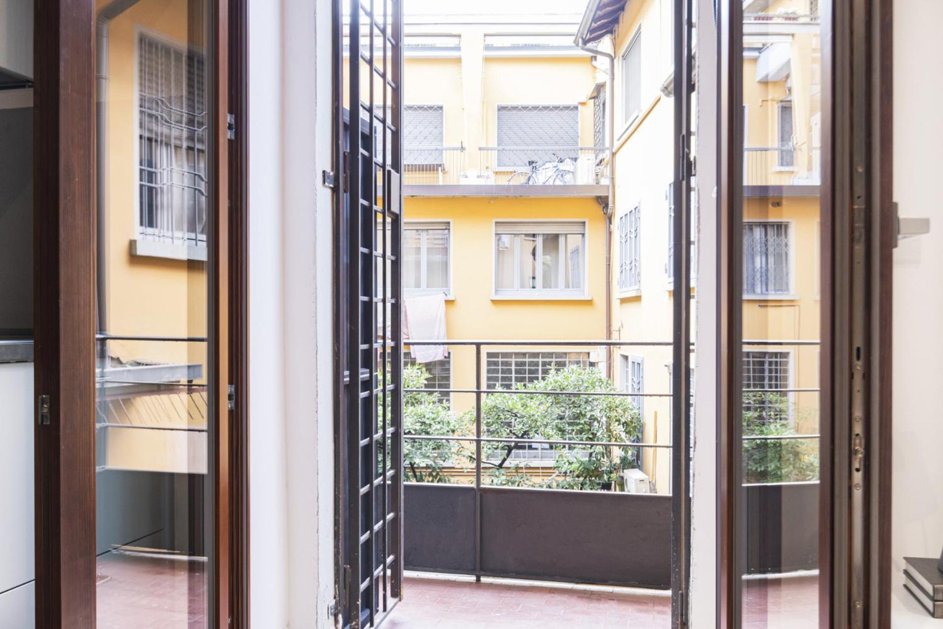 Easylife - Studio Con Balcone In Risorgimento Apartment Milan Exterior photo